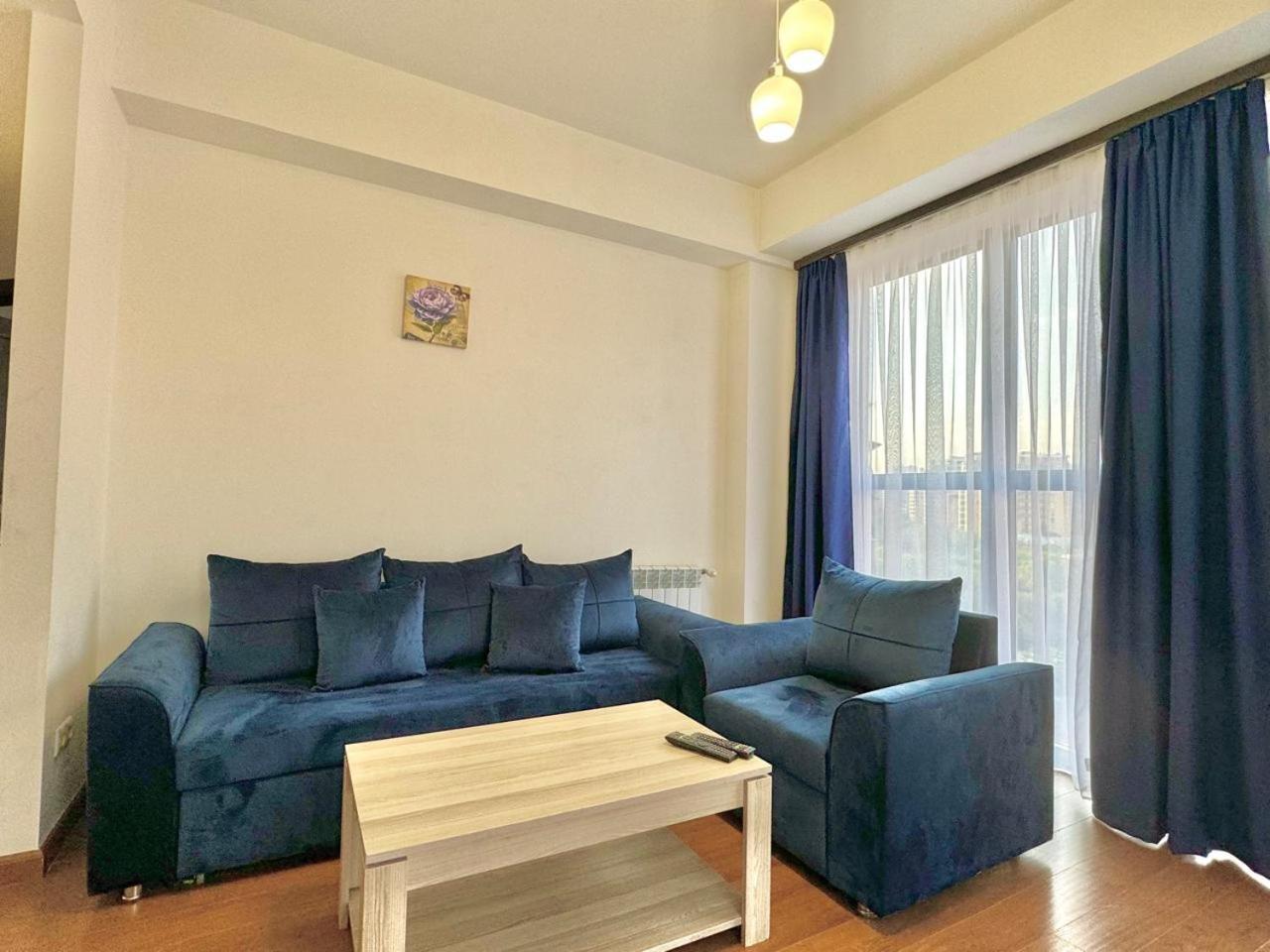Welcome Deluxe Apartments on Buzand 17 Jerevan Buitenkant foto