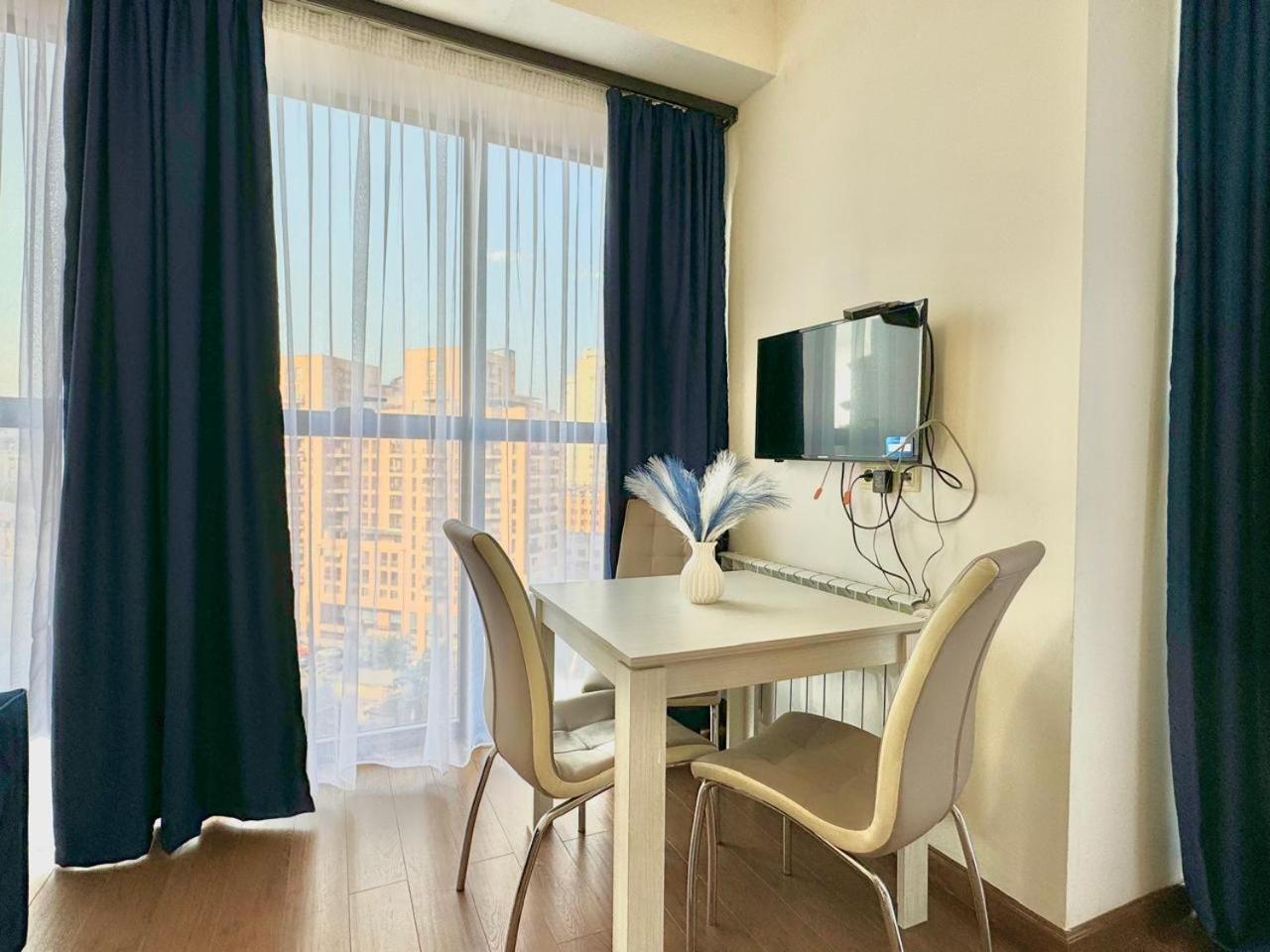 Welcome Deluxe Apartments on Buzand 17 Jerevan Buitenkant foto