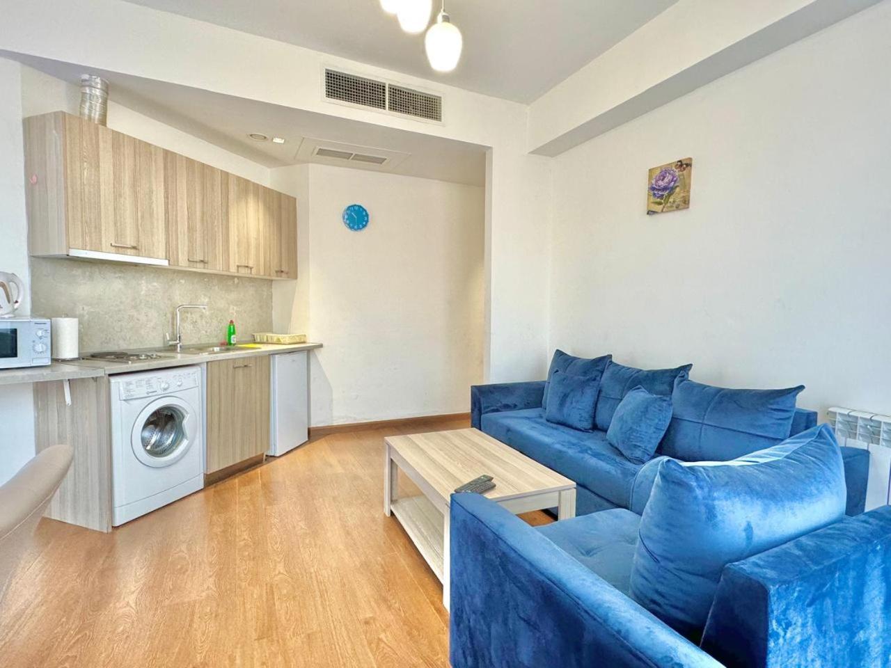 Welcome Deluxe Apartments on Buzand 17 Jerevan Buitenkant foto