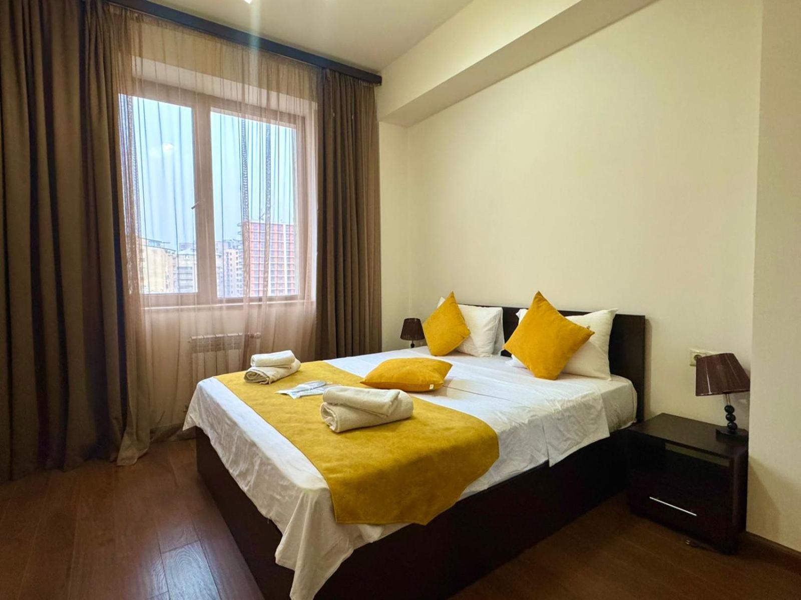Welcome Deluxe Apartments on Buzand 17 Jerevan Buitenkant foto