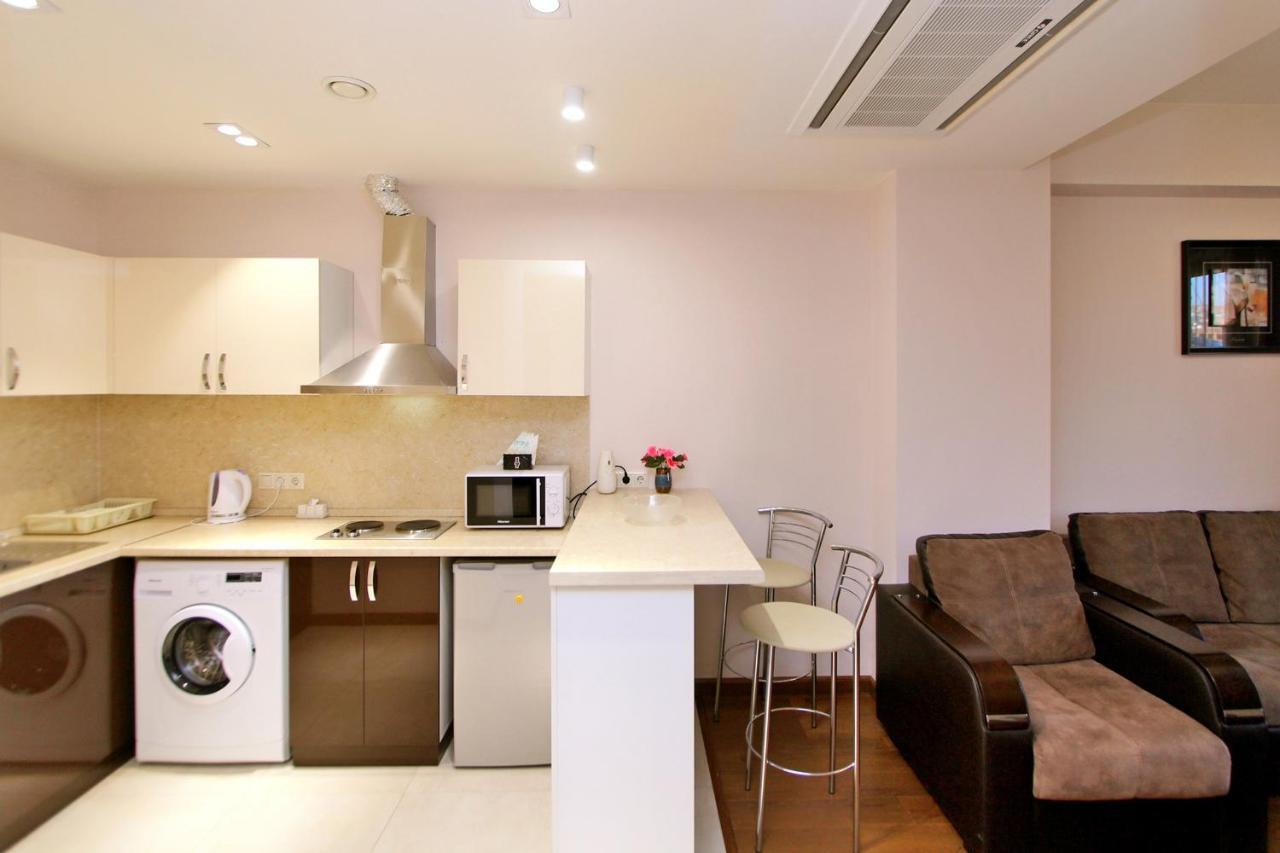Welcome Deluxe Apartments on Buzand 17 Jerevan Buitenkant foto